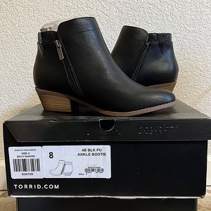 Torrid black ankle bootie size 8